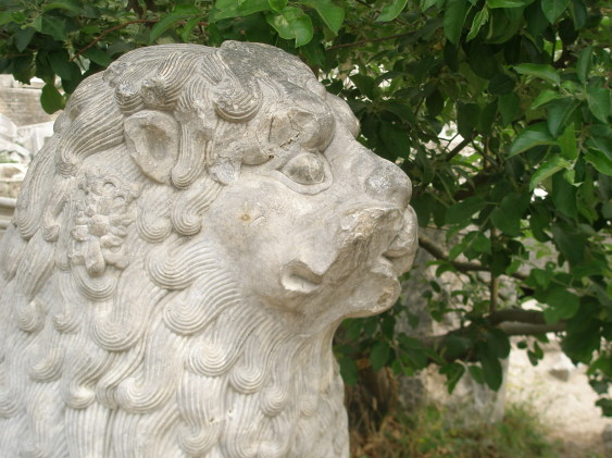 円明園破壊されたライオン像