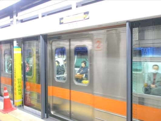 ソウル地下鉄3号線写真・景福駅