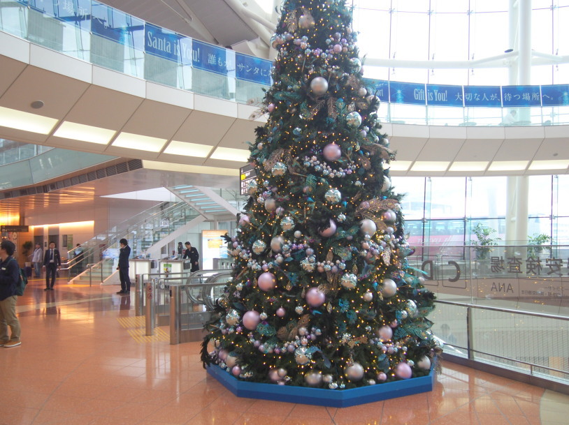 羽田第1ターミナルクリスマスツリー画像