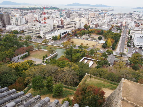 丸亀城天守からの眺め写真