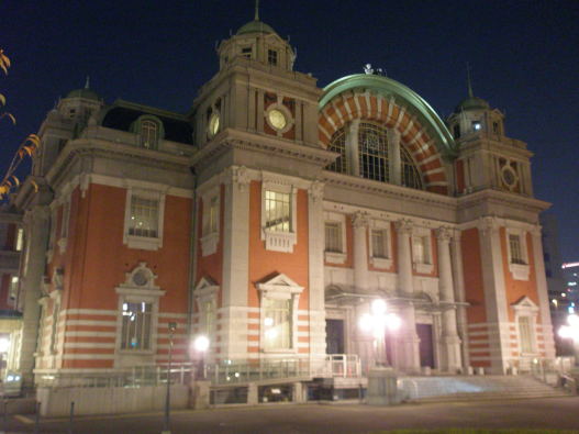 大阪市中央公会堂　ライトアップ写真