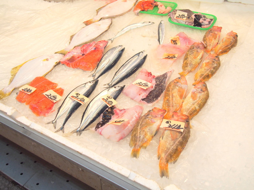 小樽中央市場鮮魚店画像