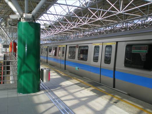 士林駅　MRT