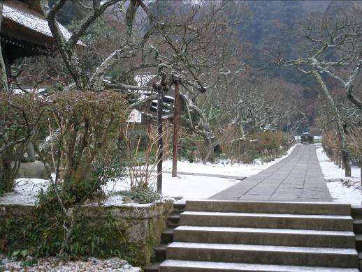 東慶寺　雪景色　画像