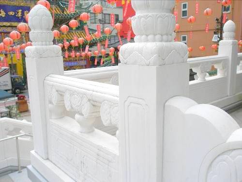 媽祖廟の石材は白くきれいな大理石写真