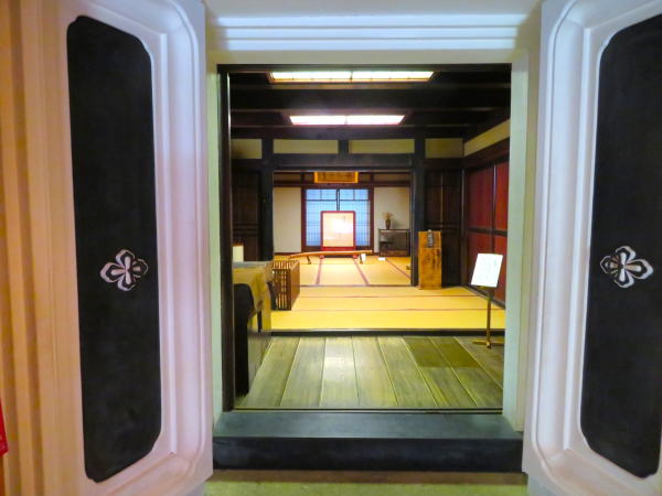 紅花資料館蔵座敷