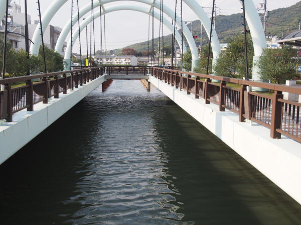 世界一狭い土渕海峡と香川の海