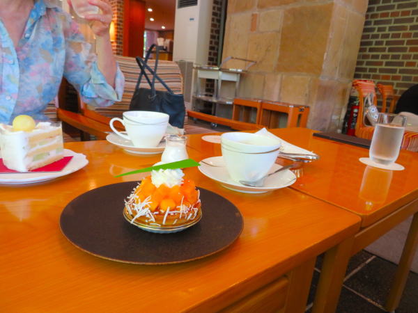 やまぼうしケーキ