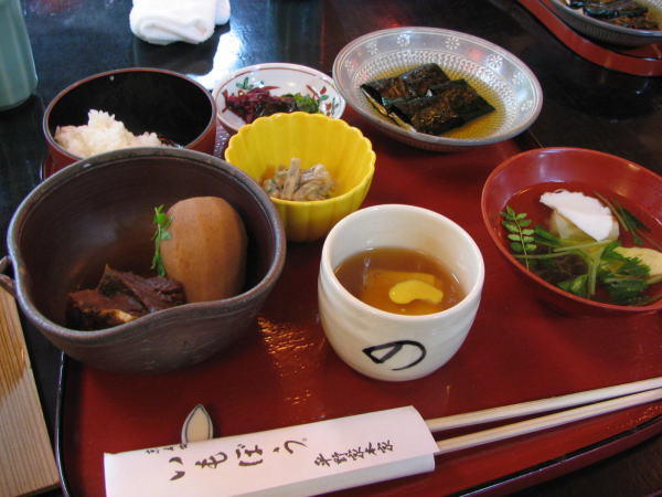 海老芋いもぼう