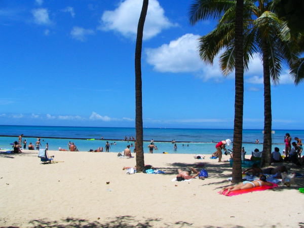 ワイキキビーチとオアフ島の海