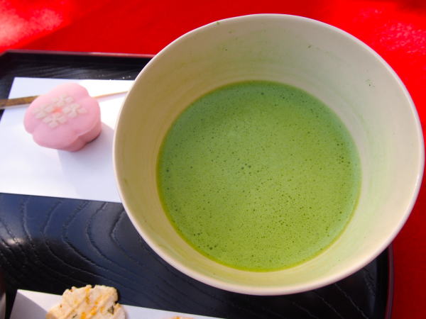 六義園庭園抹茶