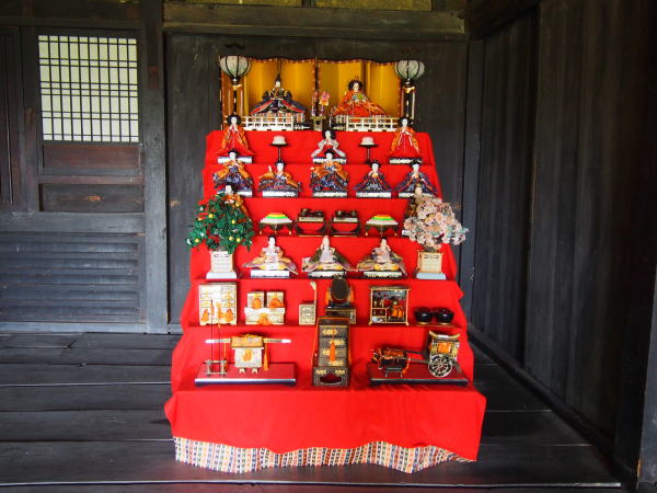 �l�����ЂȐl�`