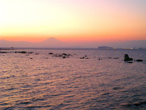 湘南の海森戸神社