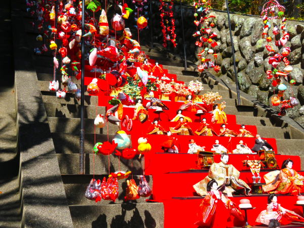 �f���j�_�А��i����